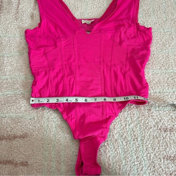 NWT Pilcro Neon Pink Bodysuit Thong Size Medium Spring Summer Festival - Picture 10 of 12